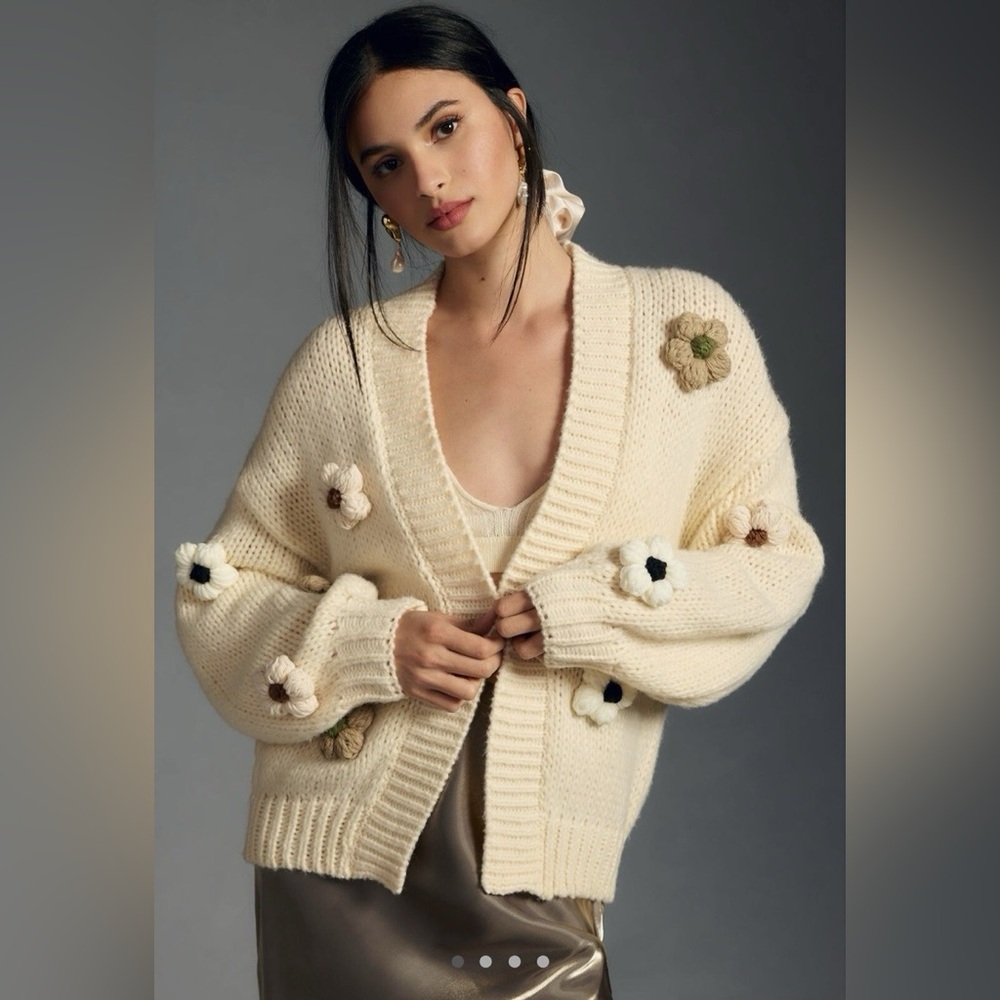 Anthropologie The Susannah 3D Flower Cardigan Open Front One‎ Size